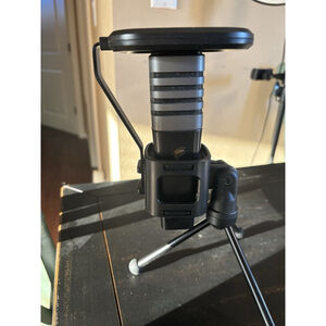Tonor USB Microphone With podcast stand in pop filter- plug-in play streaming